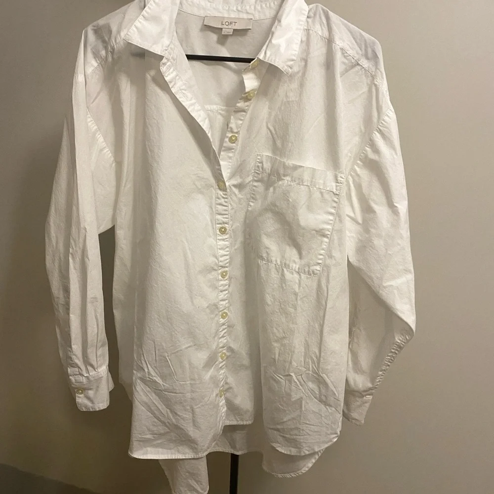 LOFT Crisp White Casual Button Down Shirt size large - Picture 3 of 5